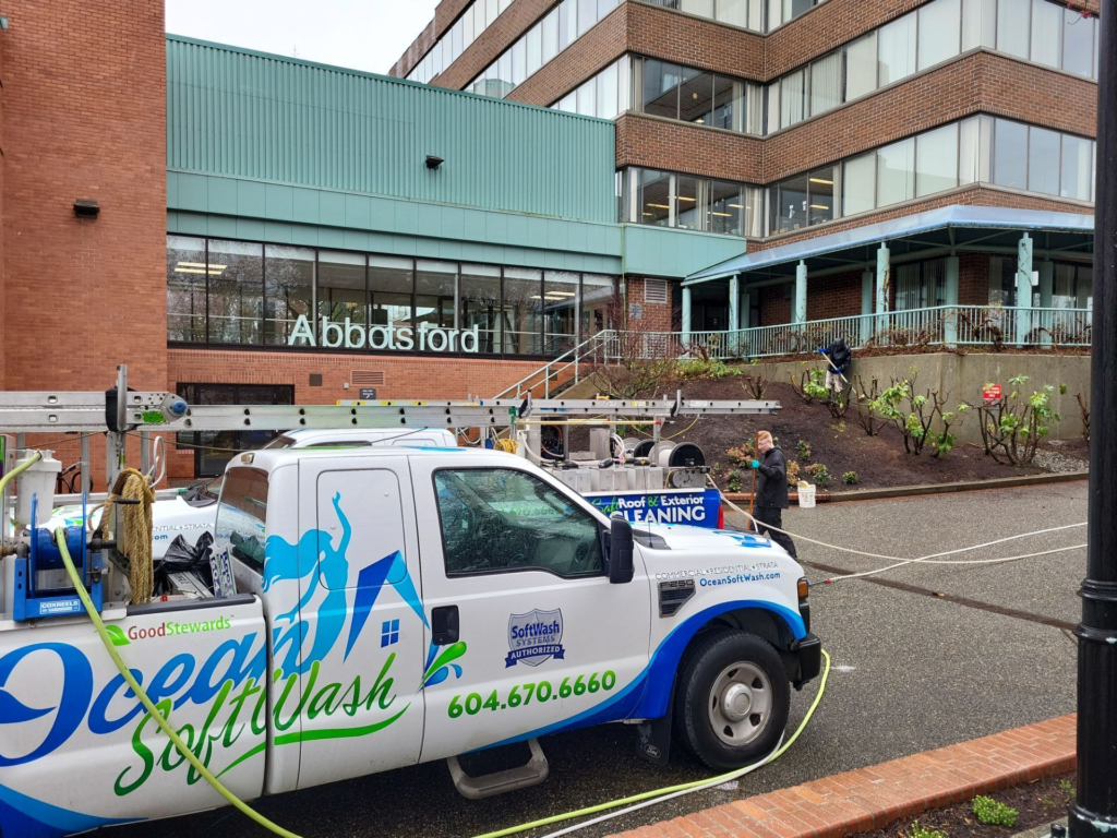 Roof Cleaning Crew in Abbotsford Commercial Property
